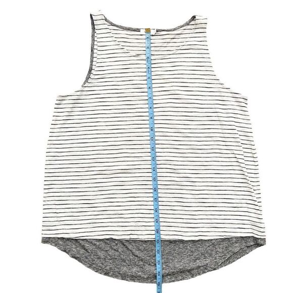 Vince Black and White Striped Tank Top 100% Cotton in Size Large - Picture 9 of 10